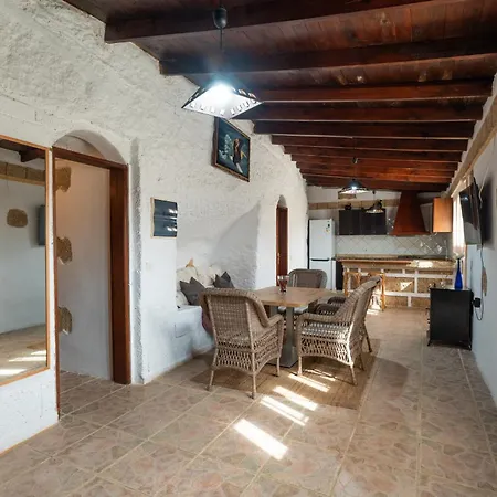 Placentera Cueva Con Piscina Privada * Arafo